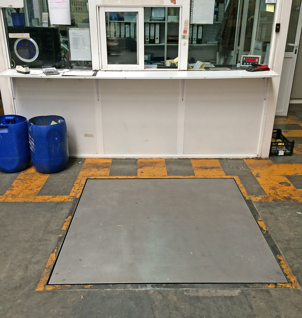 <p>Plataforma en el suelo</p>
