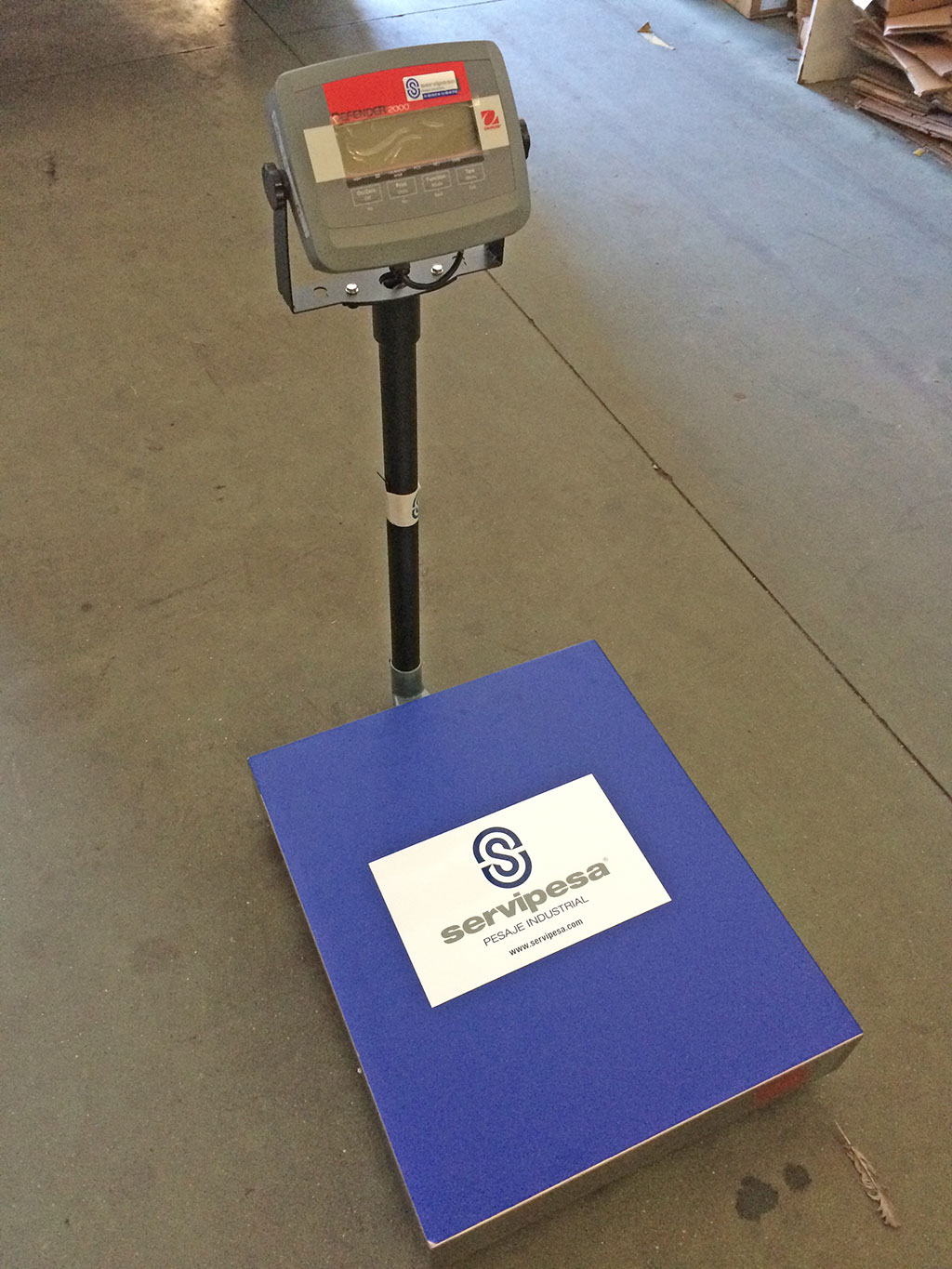 <p>Plataforma con visor alto de Servipesa</p>
